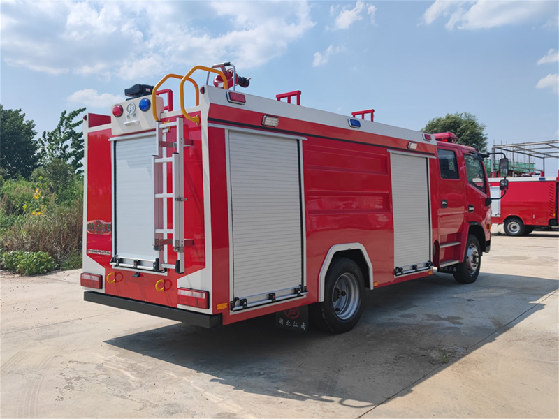 東風大卡水罐消防車（5噸）圖片